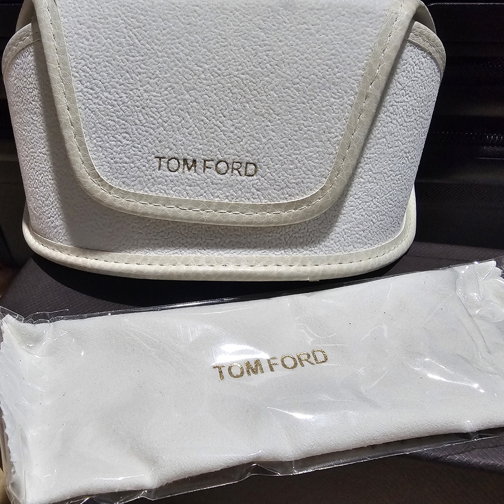 Tom Ford Ivory Sunglasses with Gold Accent - Picture 9 of 13